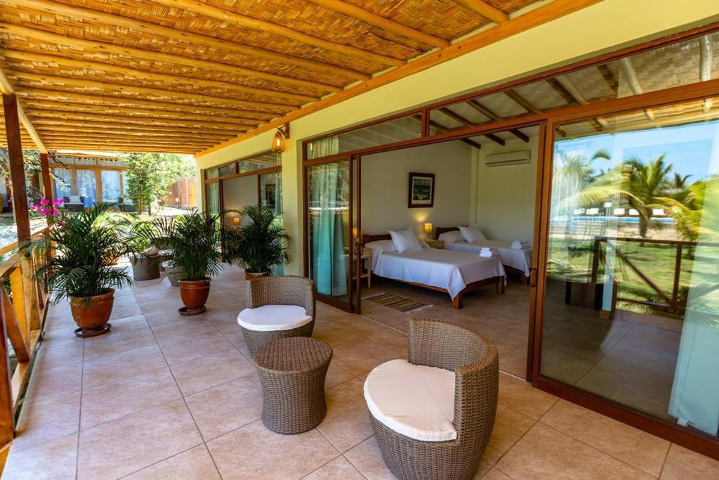 Hotel Punta Camaron Zorritos Exterior photo